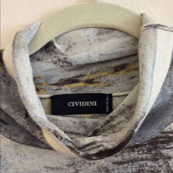 Gray and White Cowl Neck Sweater with Textured Design - Picture 5 of 7